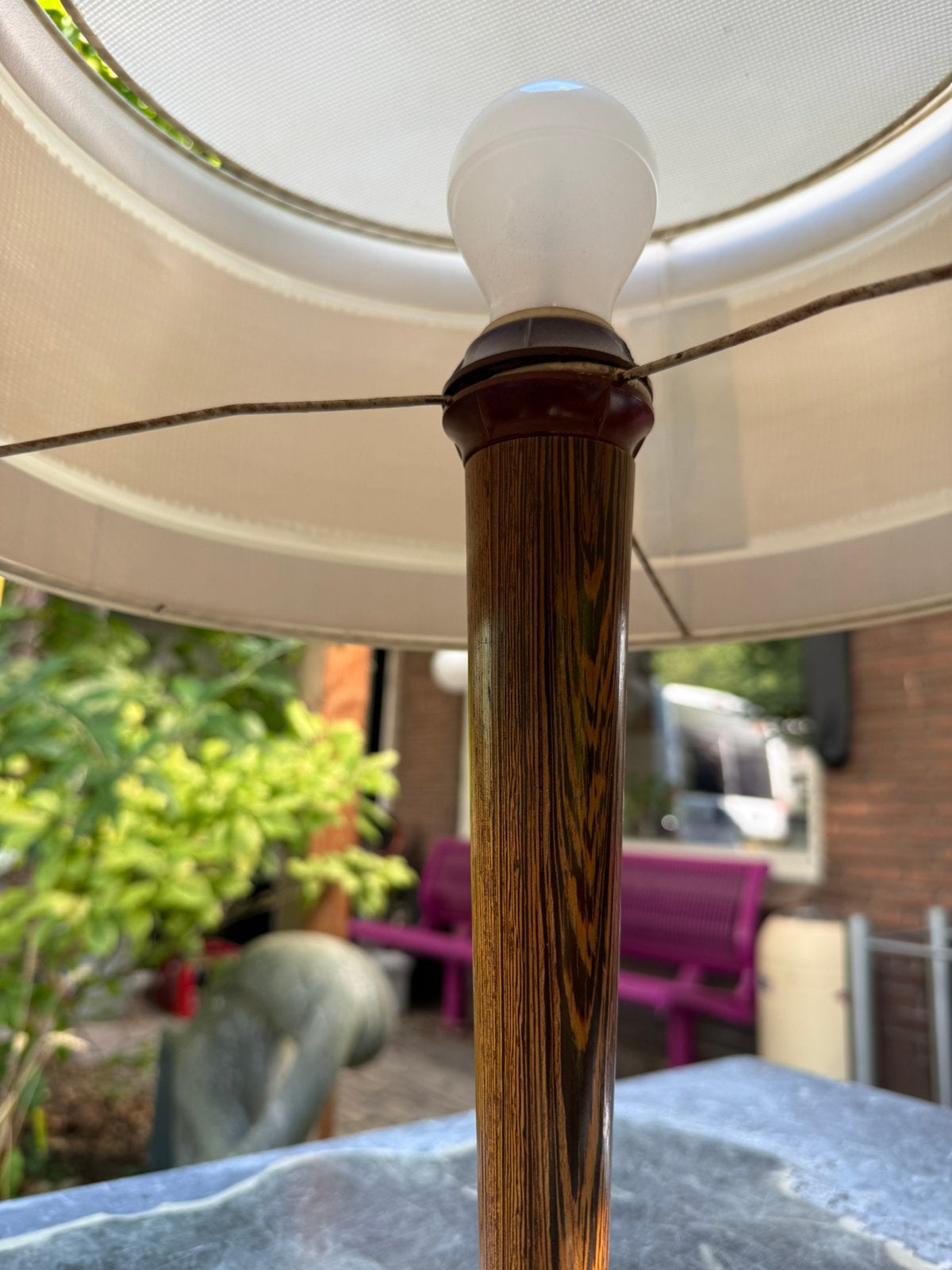 Schemerlamp Wengé voet en staander. Kunststof kap, Ophalen, Kunststof, Vintage, Zo goed als nieuw