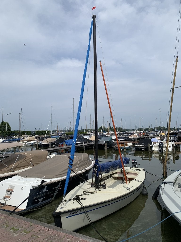 Zeilboot Polyvalk, Ophalen, Gebruikt, Fok, 4 pk