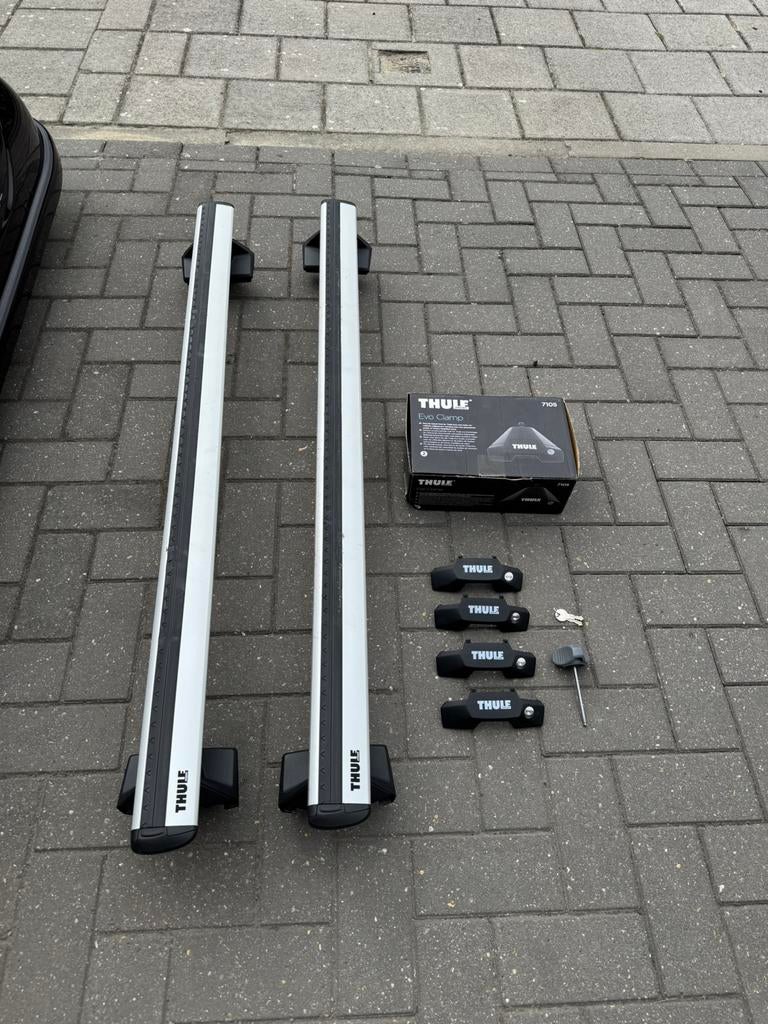 Thule dakdragerset met WingBar EVO voetenset 7105, Auto diversen, Dakdragers, Zo goed als nieuw, Ophalen of Verzenden