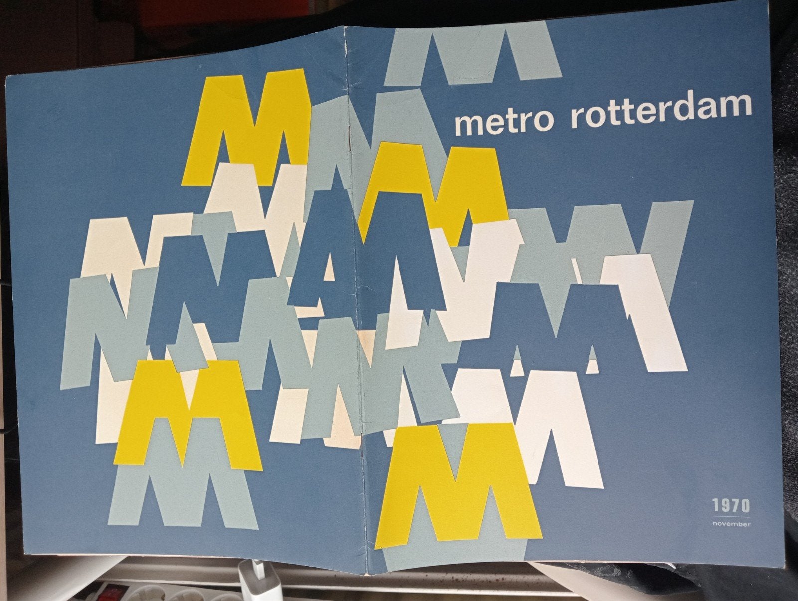 Metro Rotterdam 1970 met Litho omslag Jeanette Kossmann, Ophalen of Verzenden