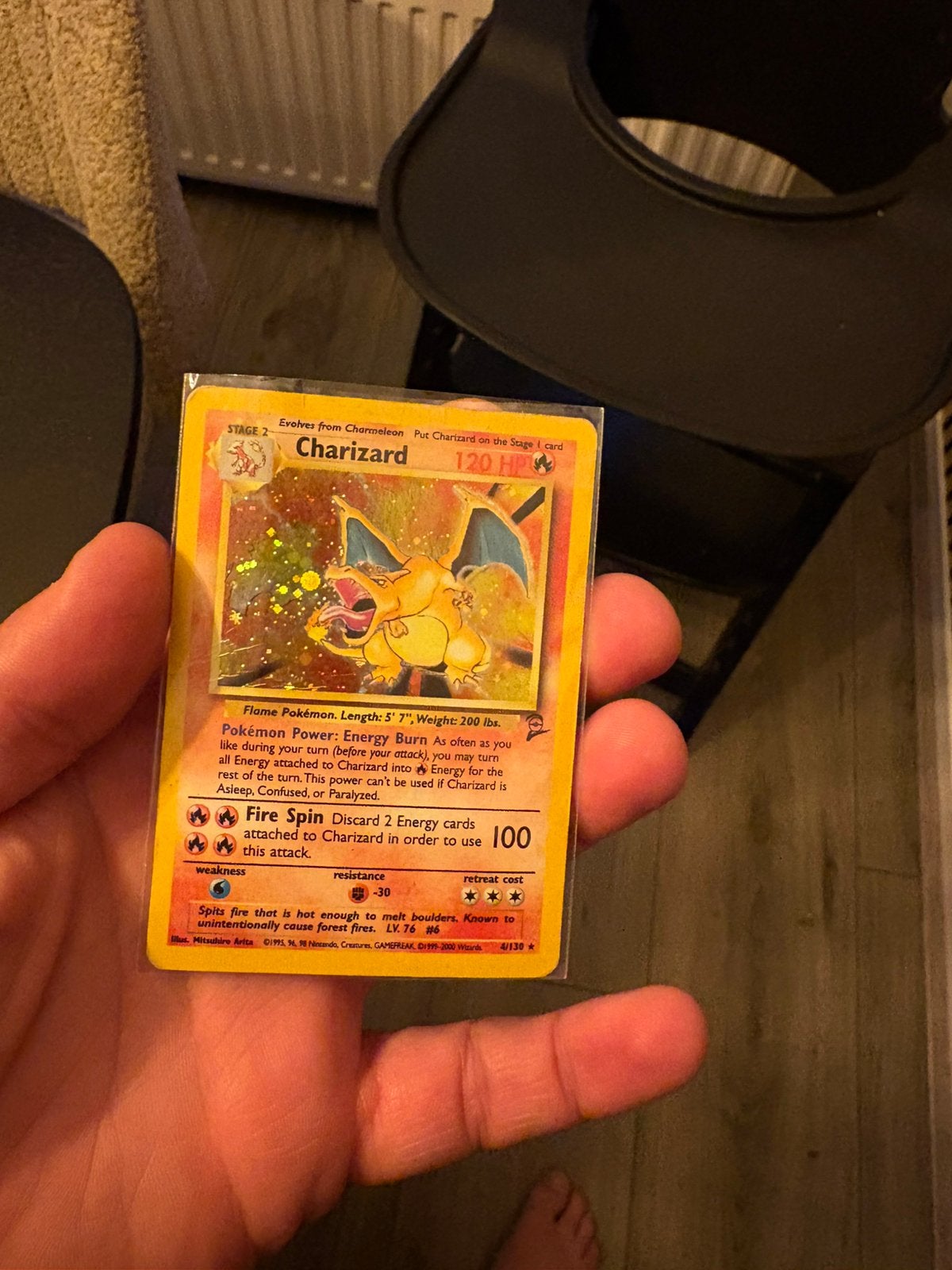 Charizard base set 2, Hobby en Vrije tijd, Verzamelkaartspellen | Pokémon, Zo goed als nieuw, Meerdere kaarten, Foil, Ophalen of Verzenden