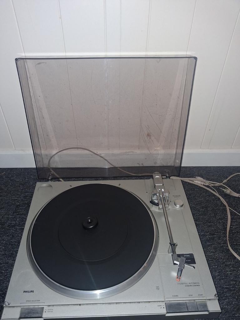 Philips platenspeler F7230 full automatic - deels defect, Audio, Tv en Foto, Platenspelers, Ophalen, Gebruikt, Platenspeler, Philips