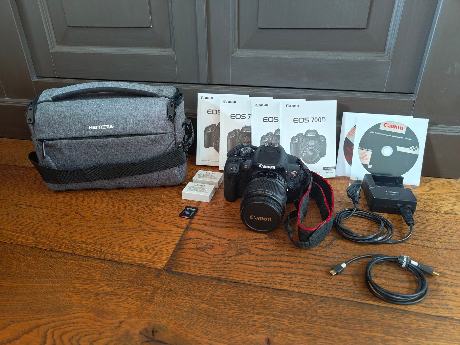 Canon EOS 700D spiegelreflexcamera – complete set met tas, Audio, Tv en Foto, Fotocamera's Digitaal, Geheugenkaart, Spiegelreflex