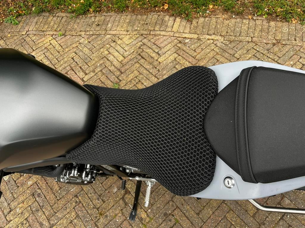 Cool cover seat cover Suzuki GSX 8S/8R, Motoren, Onderdelen | Suzuki, Ophalen of Verzenden