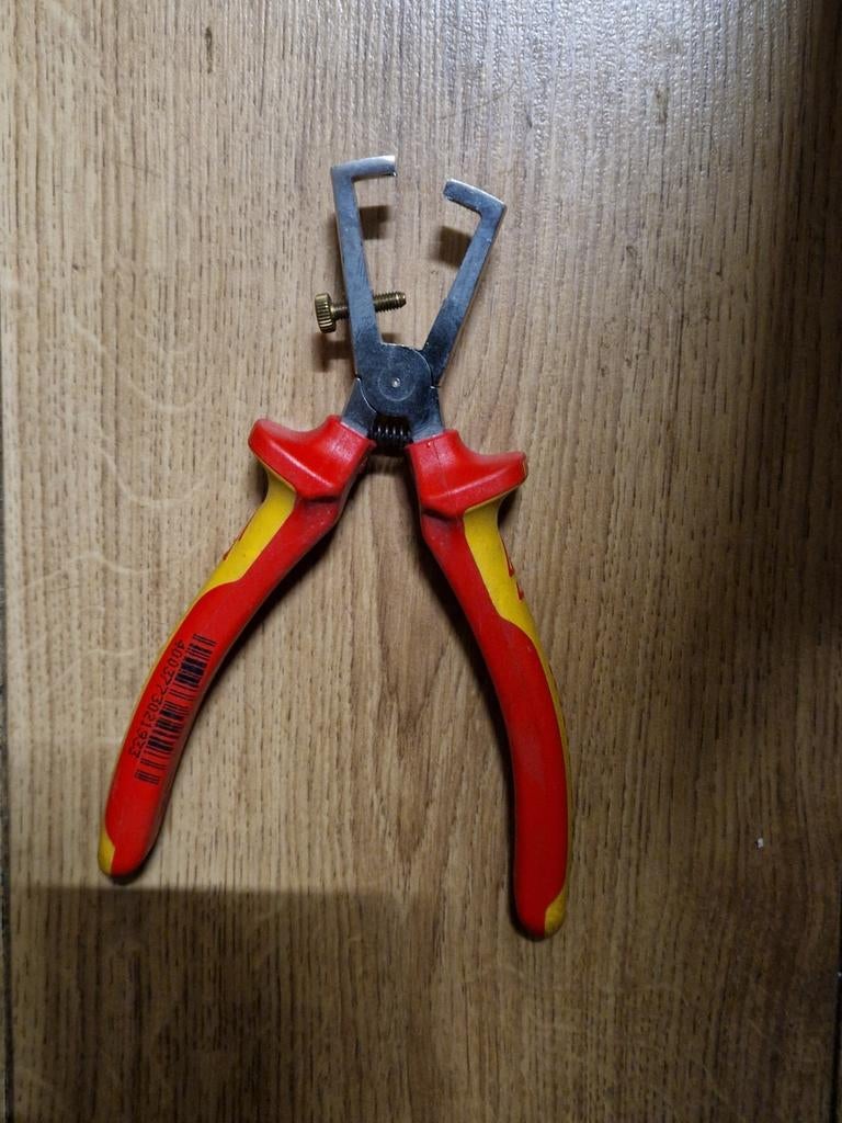 Knipex Draadstrip tang, Doe-het-zelf en Verbouw, Gereedschap | Handgereedschap, Ophalen