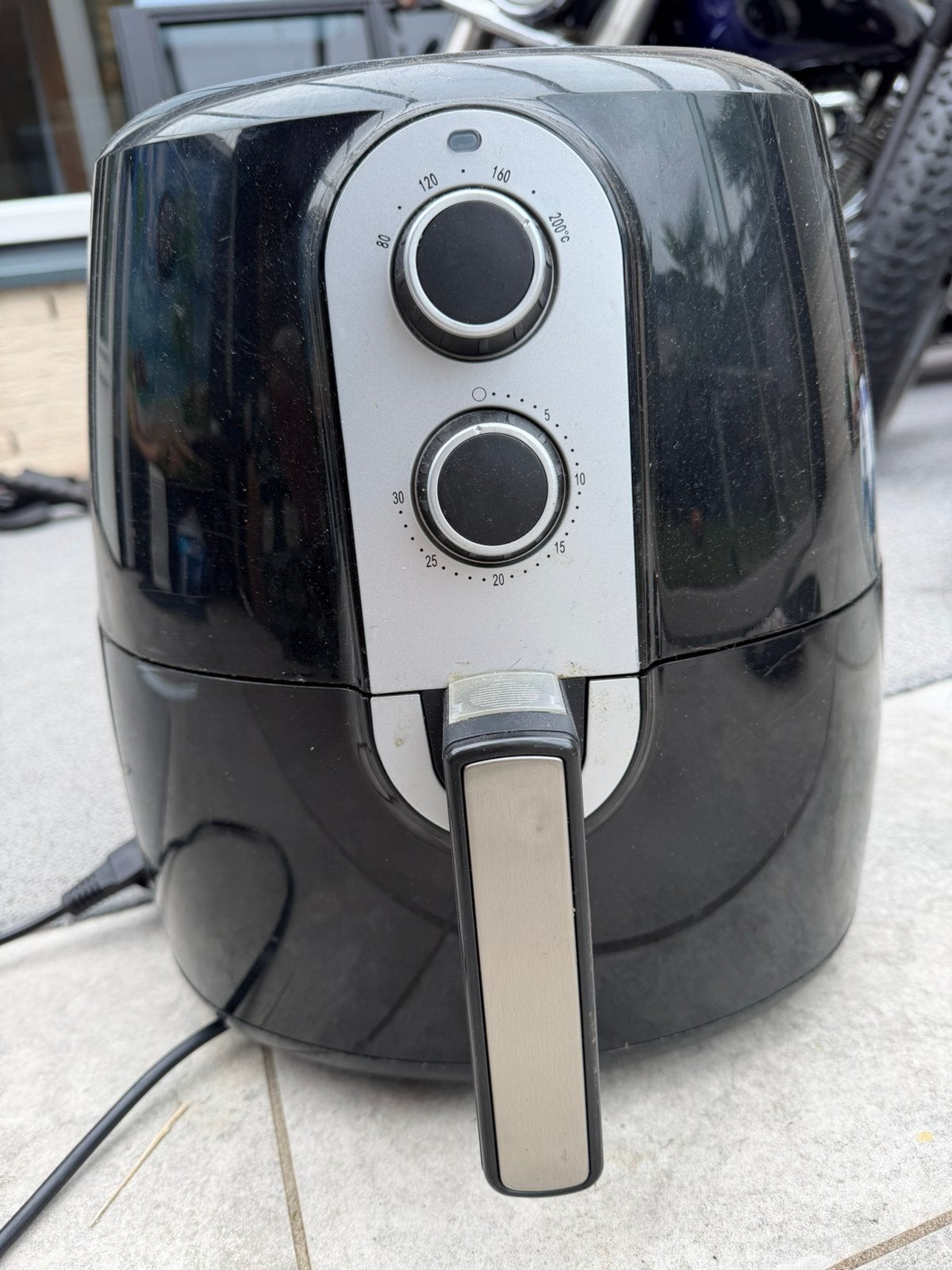AIRFRYER TOMADO, Ophalen of Verzenden, Zo goed als nieuw, Airfryer XXL, 1500 gram of meer
