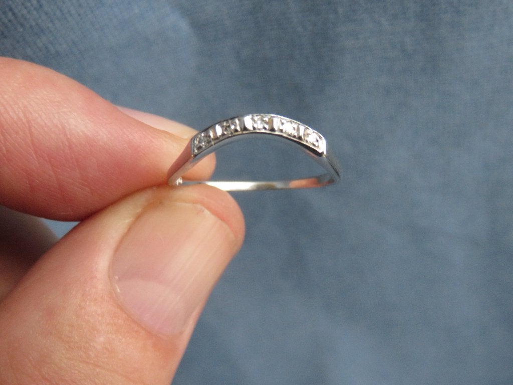 Ring met 5 stenen in 8 karaat wit goud, Wit, Ophalen of Verzenden, Zo goed als nieuw, 17 tot 18