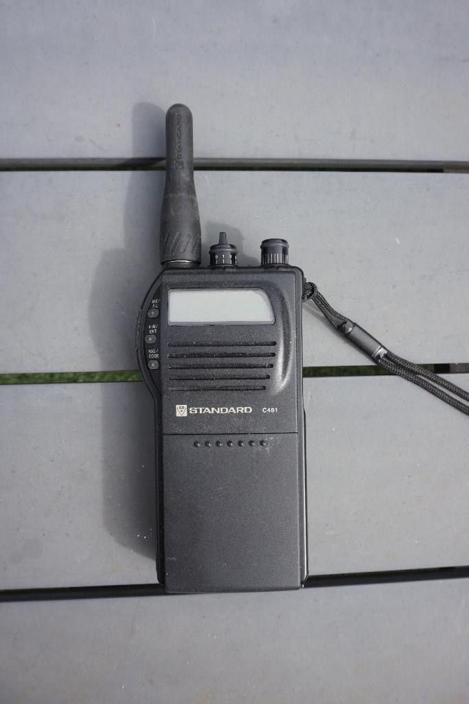430 MHz portofoon van het japanse merk STANDARD (type C481), Verzenden, Niet werkend, Zender en Ontvanger