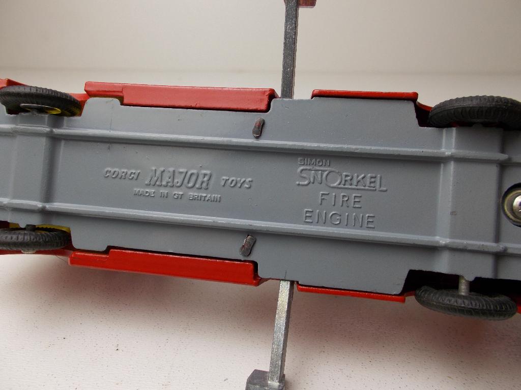 1964 Corgi MajorToys 1127 SIMON SNORKEL FIRE ENGINE Igst (B), Ophalen of Verzenden, Zo goed als nieuw, Bus of Vrachtwagen, Corgi