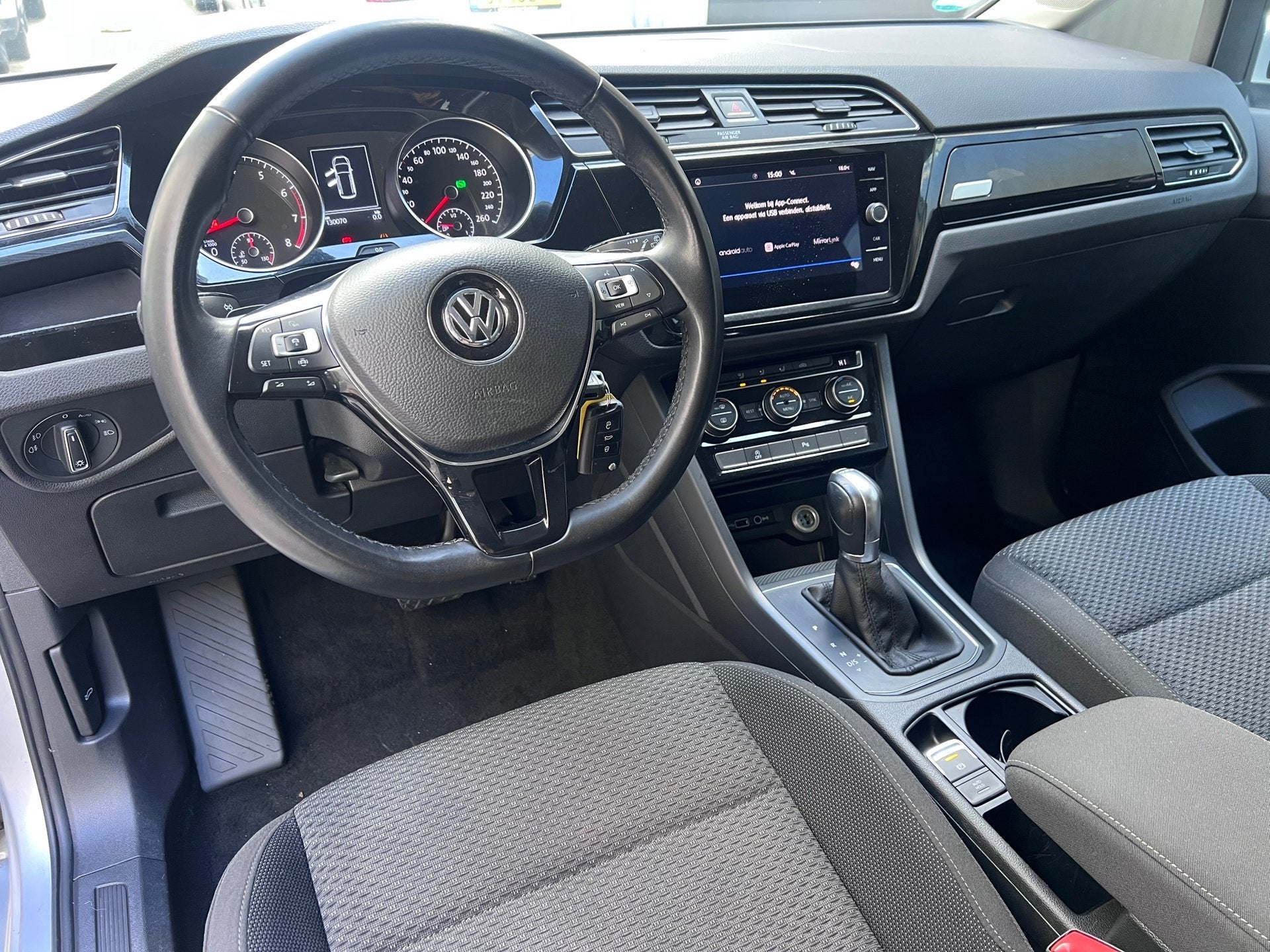 Volkswagen TOURAN 1.5 TSI Comfortline Business - Camera Carp, Auto's, Dealer onderhouden, 4 cilinders, 150 pk, Bedrijf