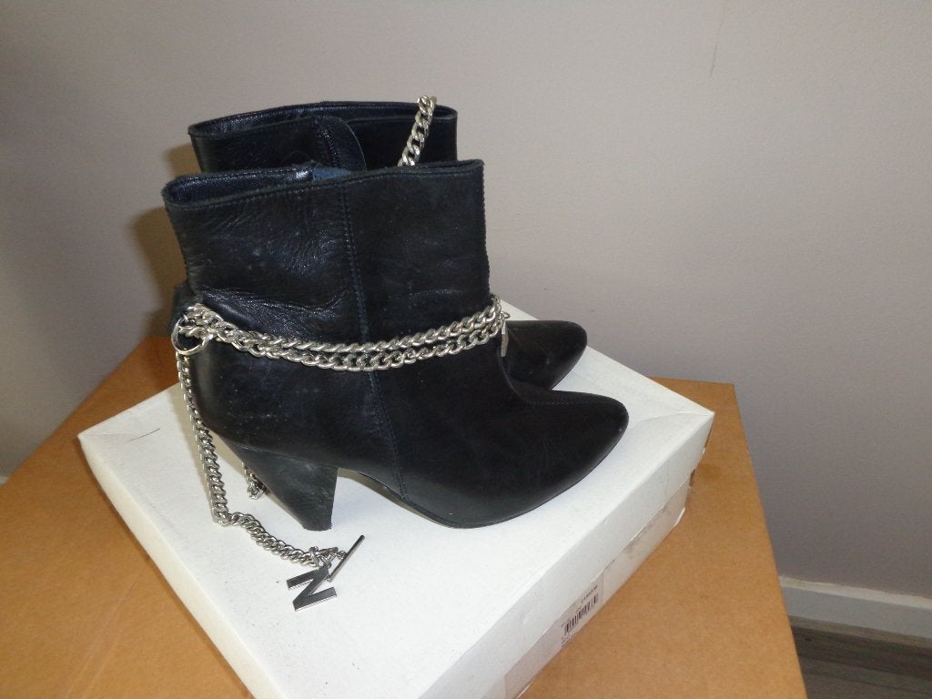 zwarte enkellaarsjes met ketting van Nikkie, maat 41, Kleding | Dames, Schoenen, Zwart, Lage of Enkellaarzen, Ophalen of Verzenden