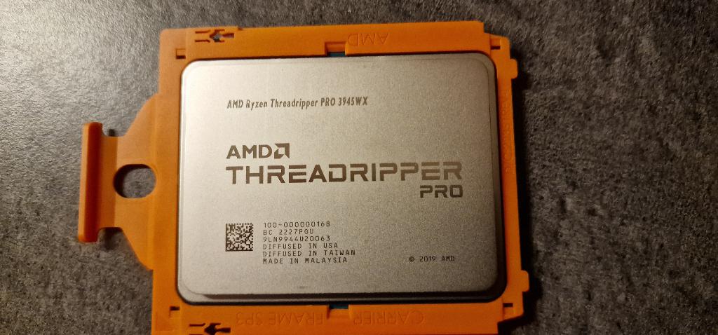 AMD Ryzen Threadripper PRO 3945WX Tray (12-cores/24-threads), Computers en Software, AMD Threadripper Pro, Socket sWRX8, Ophalen of Verzenden