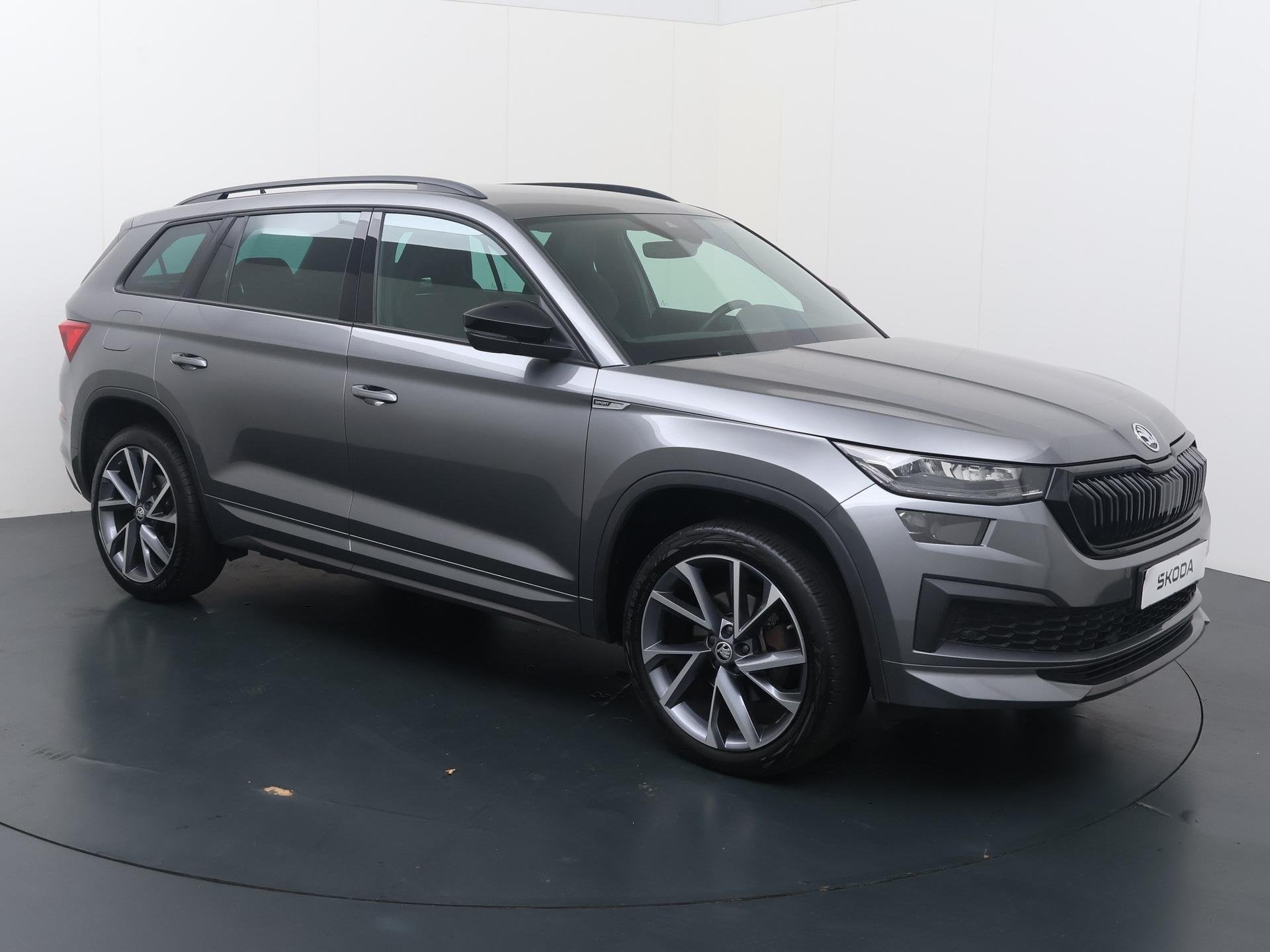 Skoda Kodiaq 1.5 TSI Sportline Business 7-persoons | 150 PK, Auto's, 12 maanden, 15 km/l, 4 cilinders, Origineel Nederlands