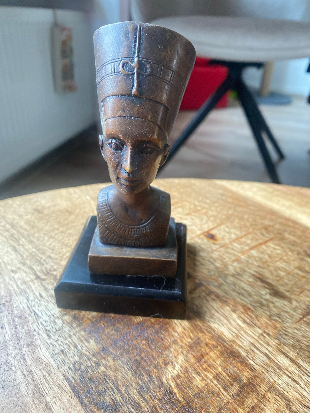 Loevre Buste Nefertiti - Egyptische replica, Minder dan 20 cm, Buste, Ophalen of Verzenden, Gemerkt