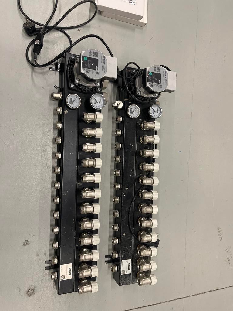 Robot Standaard verdeler met Wilo pomp, Doe-het-zelf en Verbouw, Verwarming en Radiatoren, Ophalen, Minder dan 30 cm, Overige typen