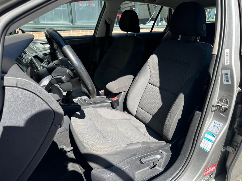 Volkswagen GOLF 1.2 TSI Trendline|Pdc|Navi|Bleutooth|Stoelve, Voorwielaandrijving, Euro 5, 86 pk, Gebruikt