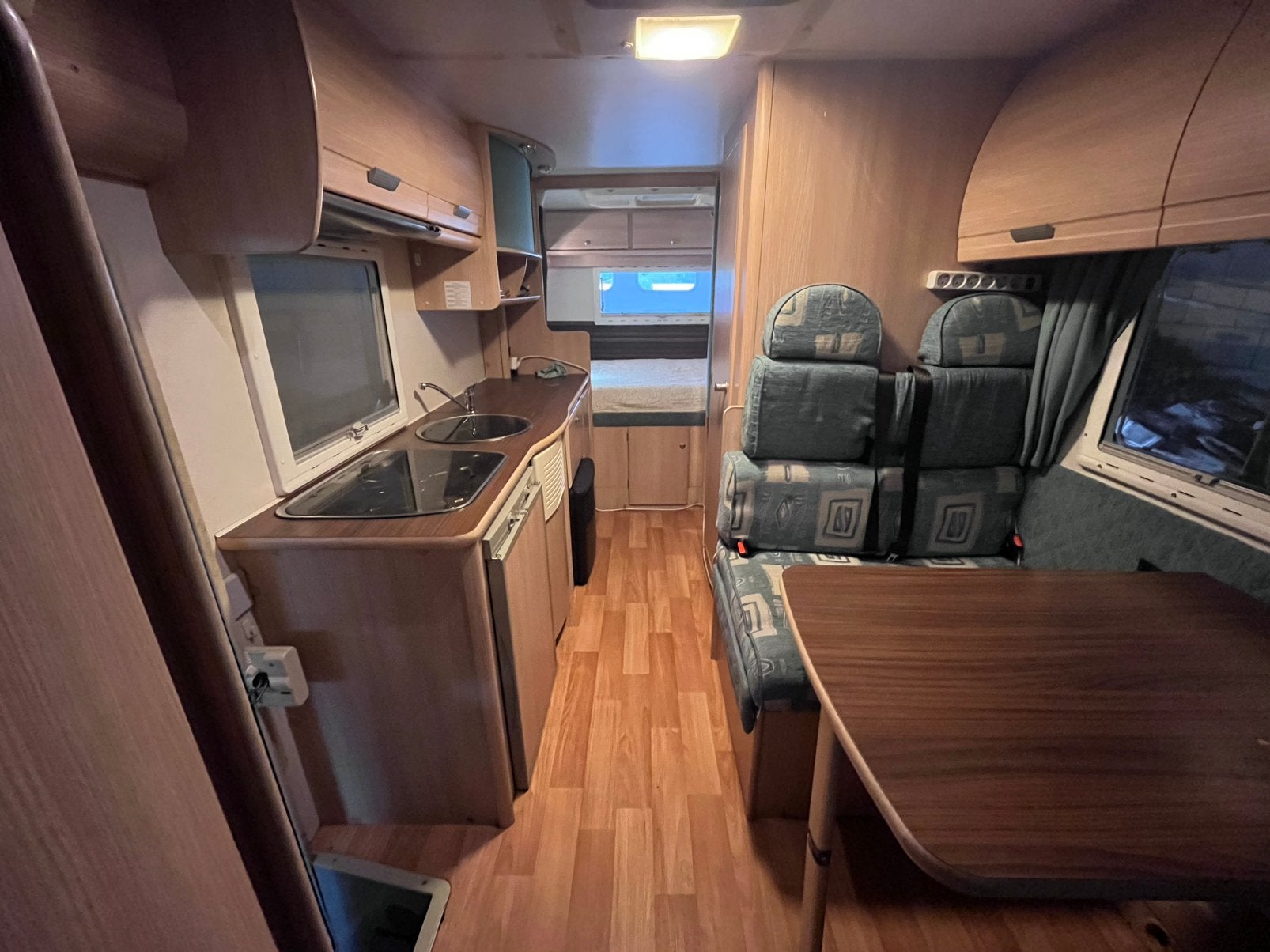 Rimor camper 6 persoons met garage