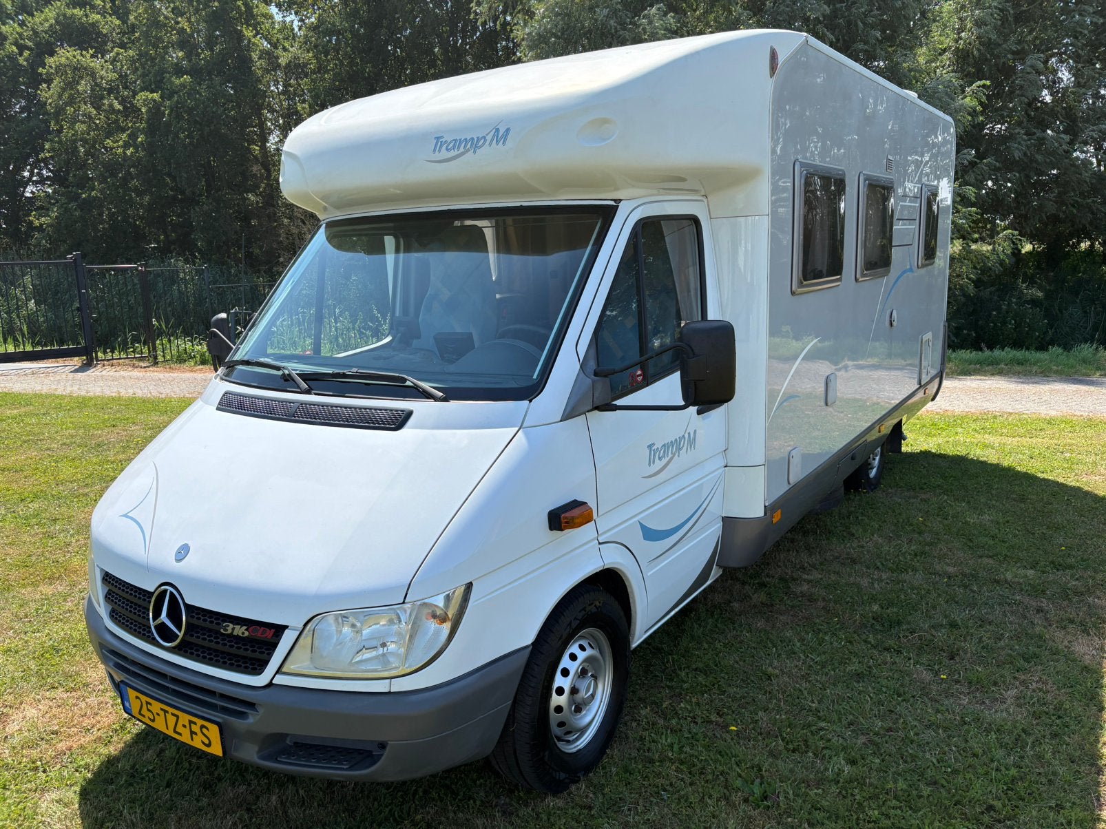 Caravans And Camping Mercedes