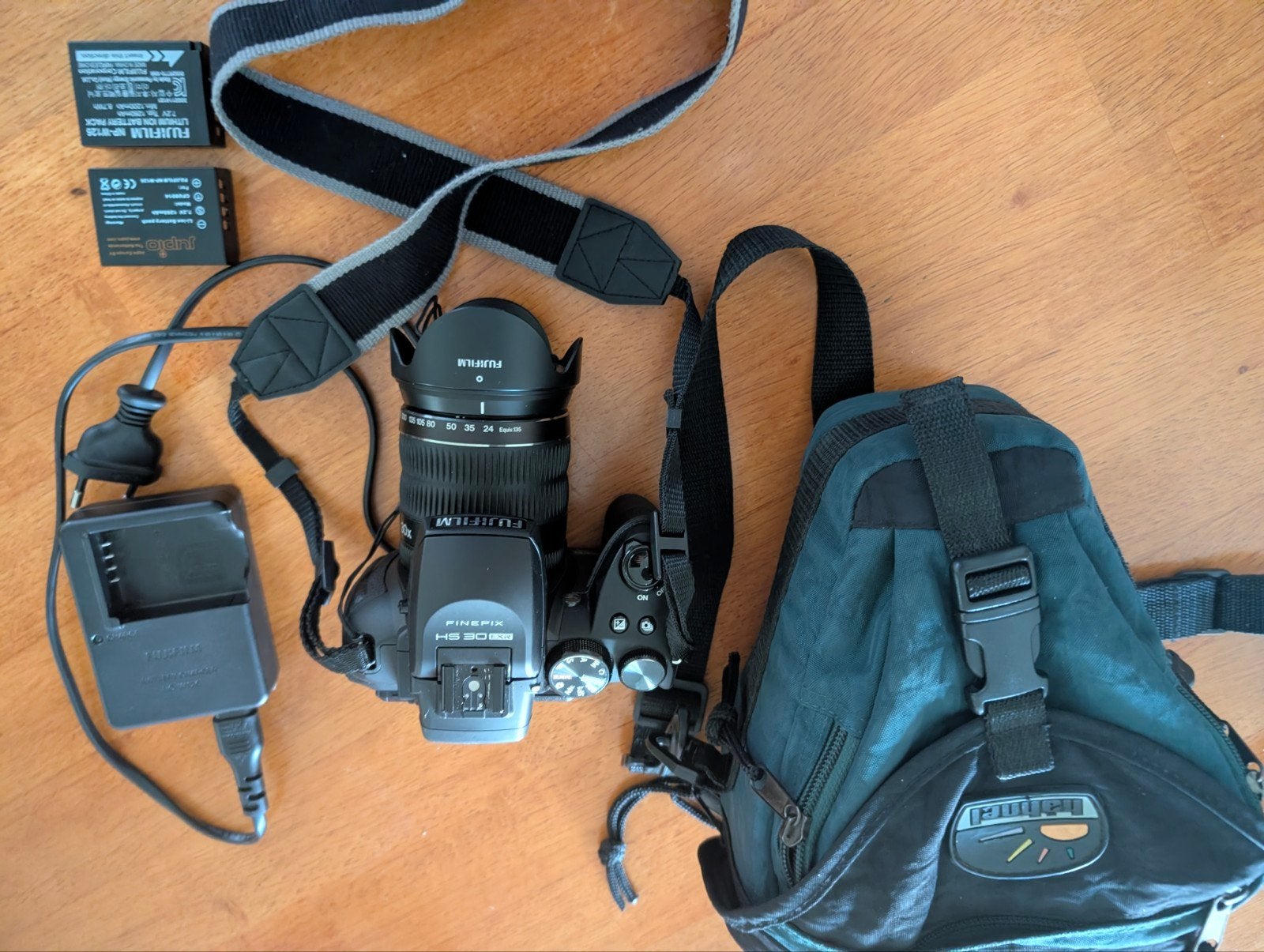 Fujifilm FinePix HS30EXR met accessoires, Gebruikt, Ingebouwde flitser, Ophalen of Verzenden, Fujifilm