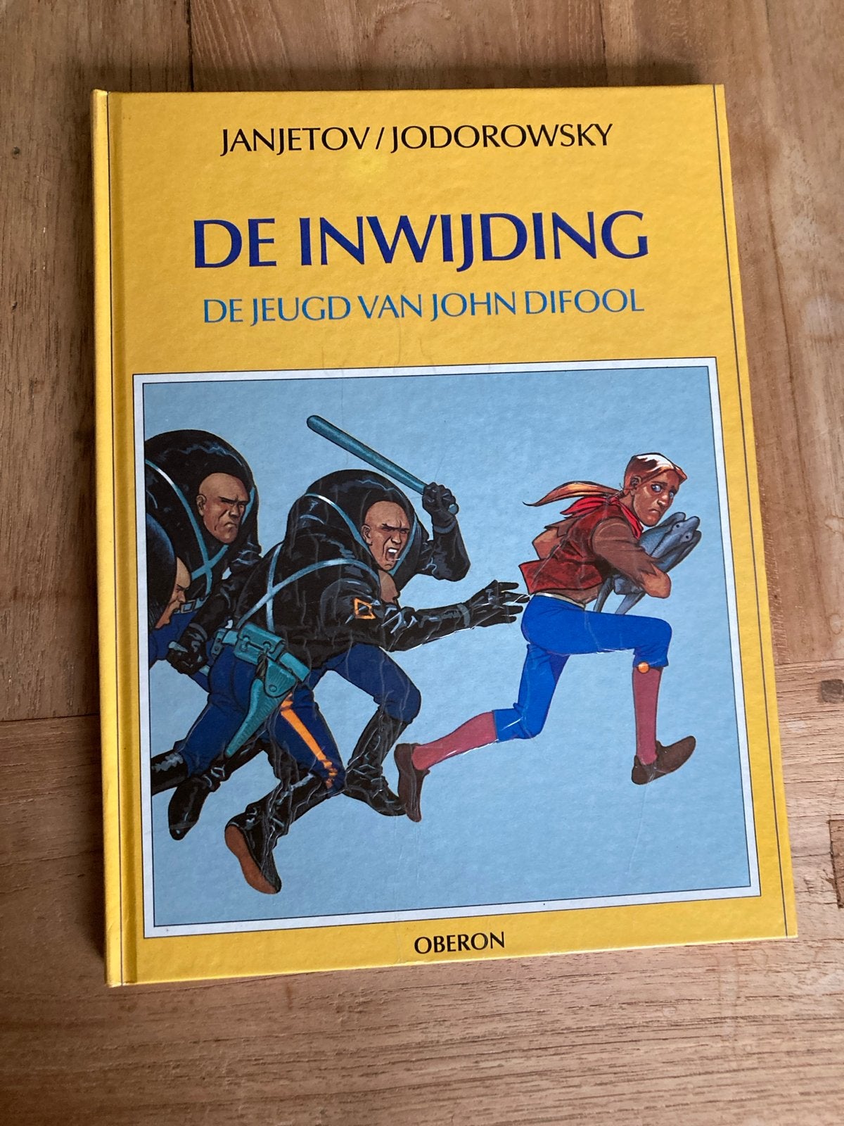 De Inwijding: De Jeugd van John Difool - Janjetov/Jodorowsky, Boeken, Eén stripboek, Ophalen of Verzenden, Zo goed als nieuw