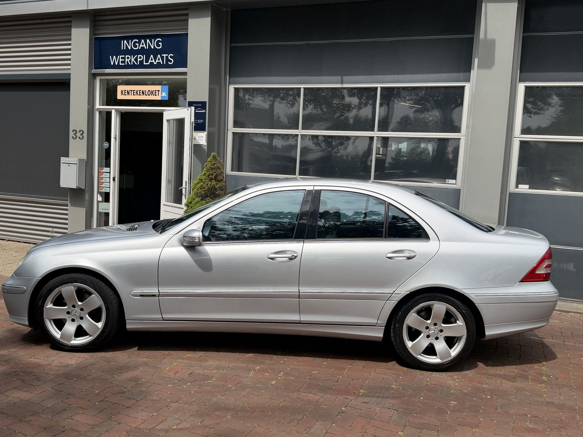 Mercedes-Benz C-Klasse 230 Avantgarde Automaat Bj 2006 Yongt, Auto's, Automaat, Zwart, 2497 cc, 204 pk