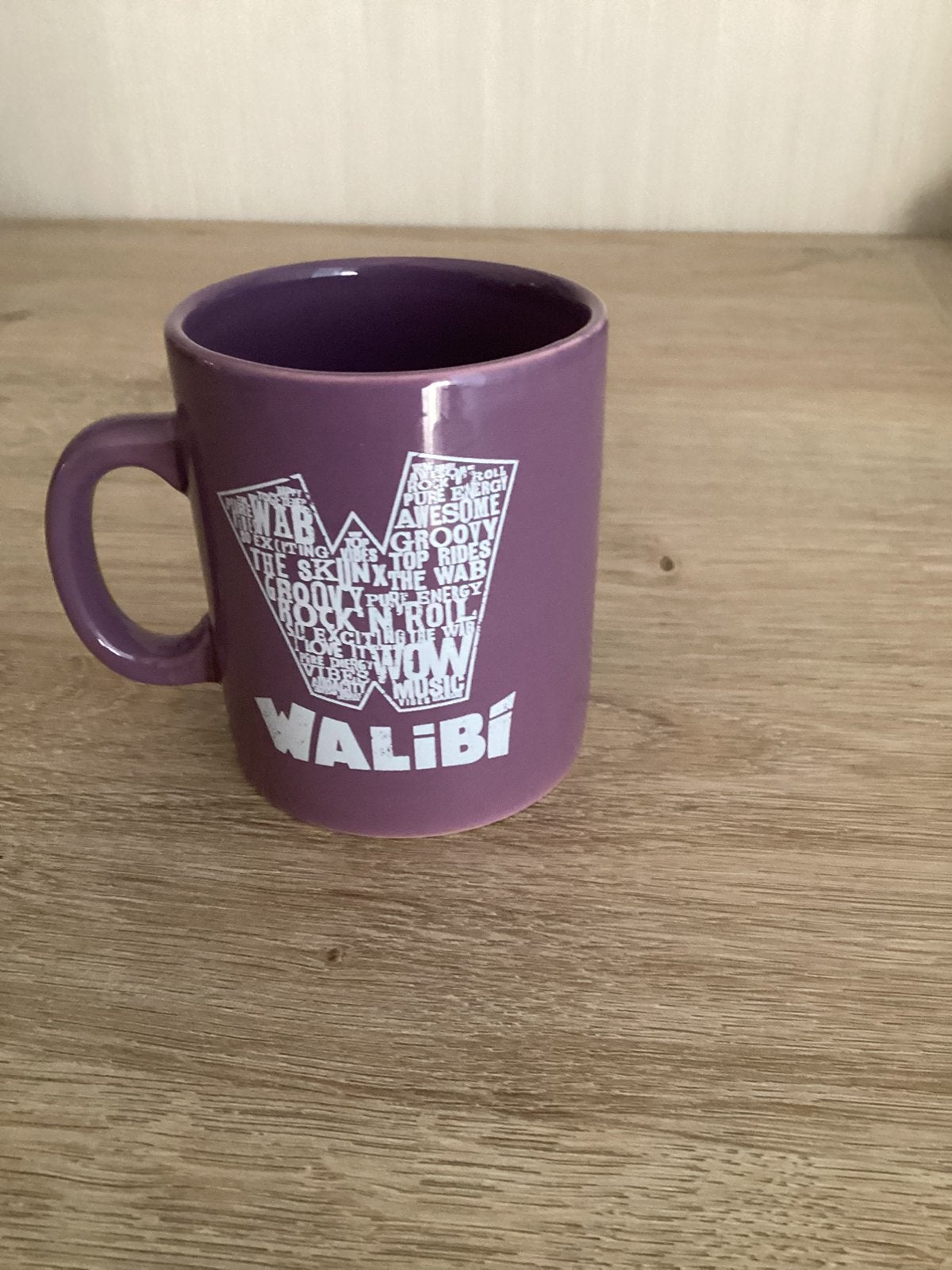 Nieuwe mok walibi kost 2 euro, Steen, Nieuw, Overige stijlen, Mok
