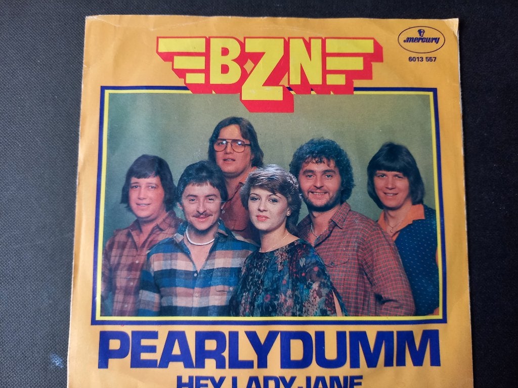 BZN met PEARLYDUMM (1980) in nieuwstaat, Cd's en Dvd's, Vinyl Singles, Zo goed als nieuw, Beschermende buitenhoes, Fotohoes, Inclusief binnenhoes