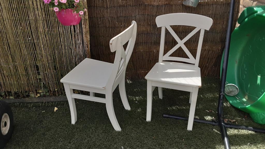 2 degelijke witte IKEA stoelen, Ophalen, Gebruikt, Twee, Wit