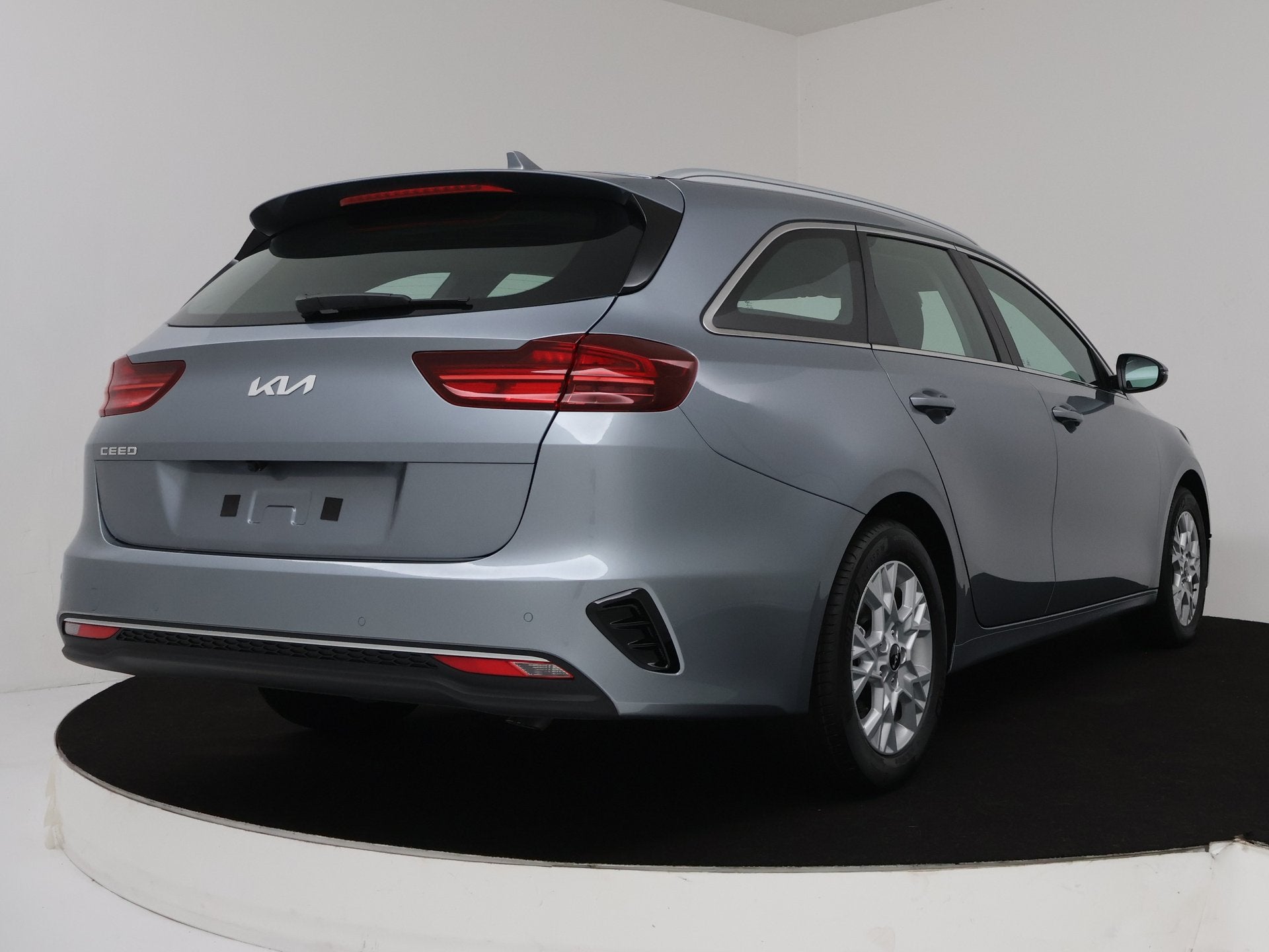 Kia Ceed Sportswagon 1.5 T-GDi DynamicLine | 141 pk | LED ko, 12 maanden, Stof, Gebruikt, 4 cilinders