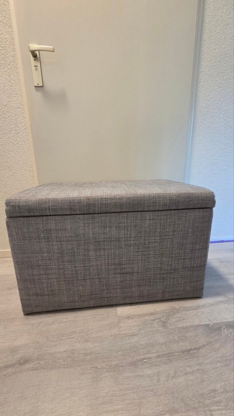 Ikea Fjara opbergkist grijze bekleding, Huis en Inrichting, Banken | Voetenbanken en Poefen, Ophalen, Gebruikt, Rechthoekig