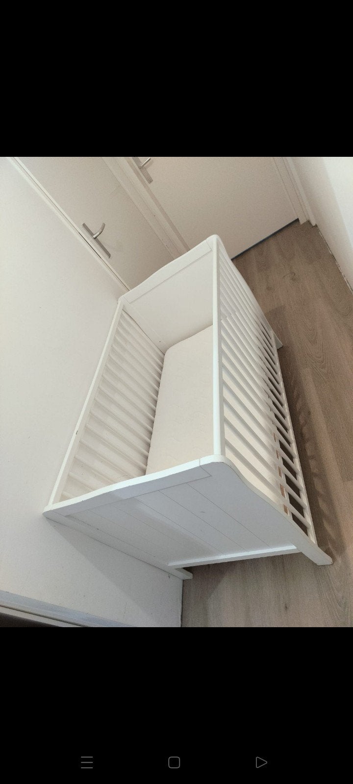 Wit babybedje met matras, Ophalen, Gebruikt, Ledikant