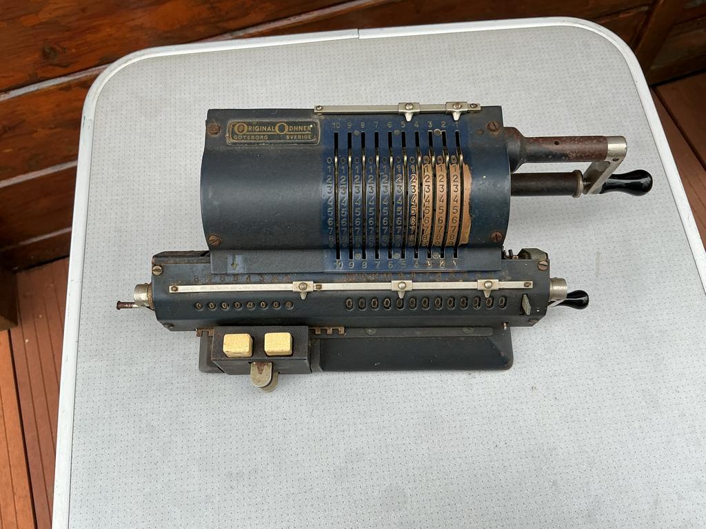 Echt een hele oude rekemachine, Antiek en Kunst, Antiek | Gereedschap en Instrumenten, Ophalen of Verzenden