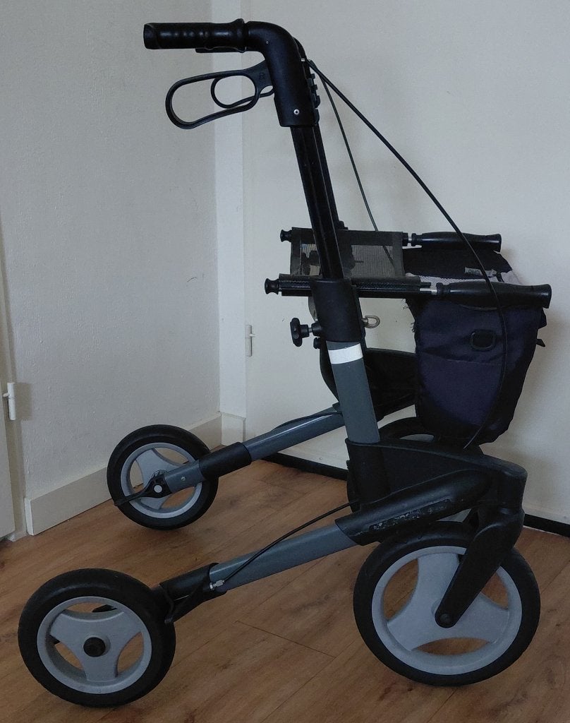 Rollator Topro Olympos M  +  Tas  ( 9 kg ), Ophalen, Opvouwbaar, Zo goed als nieuw