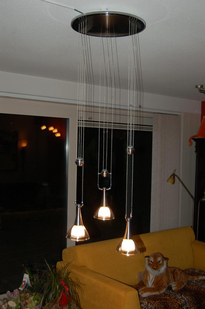B+M Leuchten pendellamp, Huis en Inrichting, Lampen | Hanglampen, Ophalen of Verzenden, Zo goed als nieuw, Glas