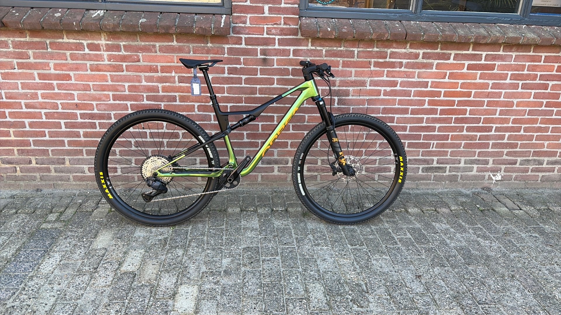 Orbea oiz m30 carbon met shimano deore di2 update, Vering, Spanje, Nieuw, 49 tot 53 cm