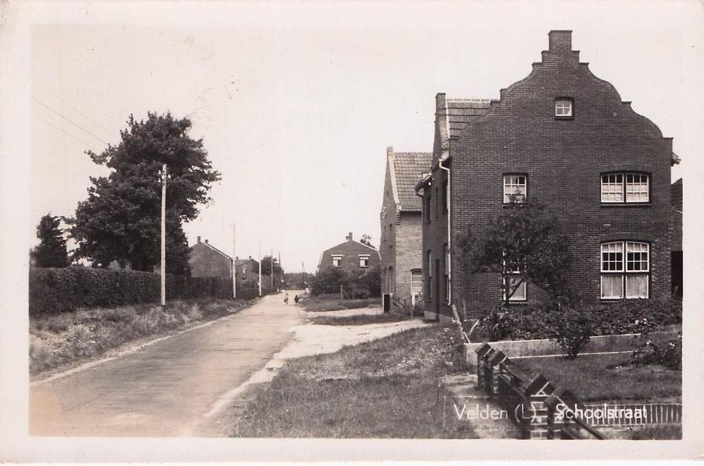 Velden - Schoolstraat (type fotokaart), Ophalen of Verzenden, 1940 tot 1960, Ongelopen, Limburg