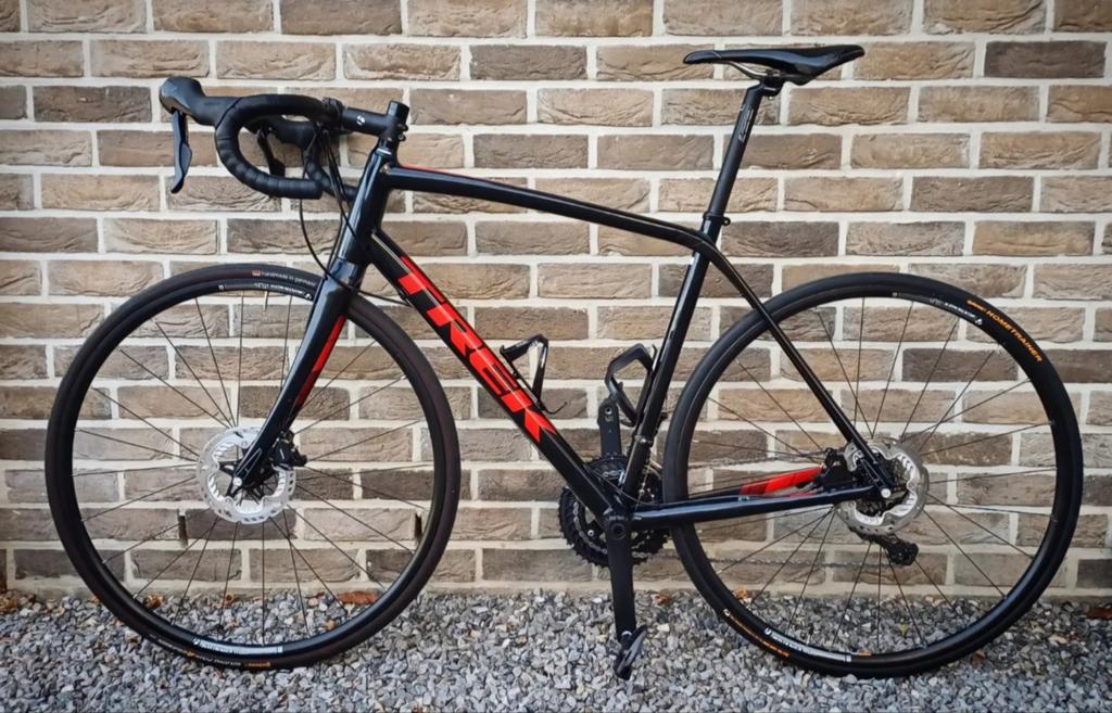 Trek Domane disc m56 Shimano 105, 28 inch, Carbon, Zo goed als nieuw, Meer dan 20 versnellingen