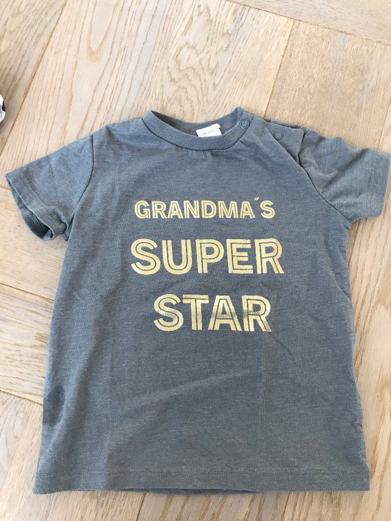 leuk shirt 74/80 "grandma's super star" 74/80 H&M, Kinderen en Baby's, Babykleding | Maat 74, Jongetje of Meisje, H&M, Ophalen of Verzenden