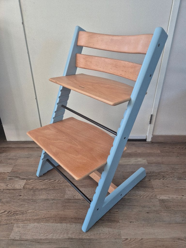 Stokke Tripp Trapp Kinderstoel – Refurbished – v.a. €135, Kinderen en Baby's, Ophalen of Verzenden, Zo goed als nieuw, ., Aanschuifbaar