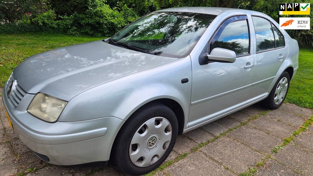 Volkswagen Bora VW BORA COMFORTLINE 2003 AIRCO NWE APK, Gebruikt, Bora, 4 cilinders, Handgeschakeld