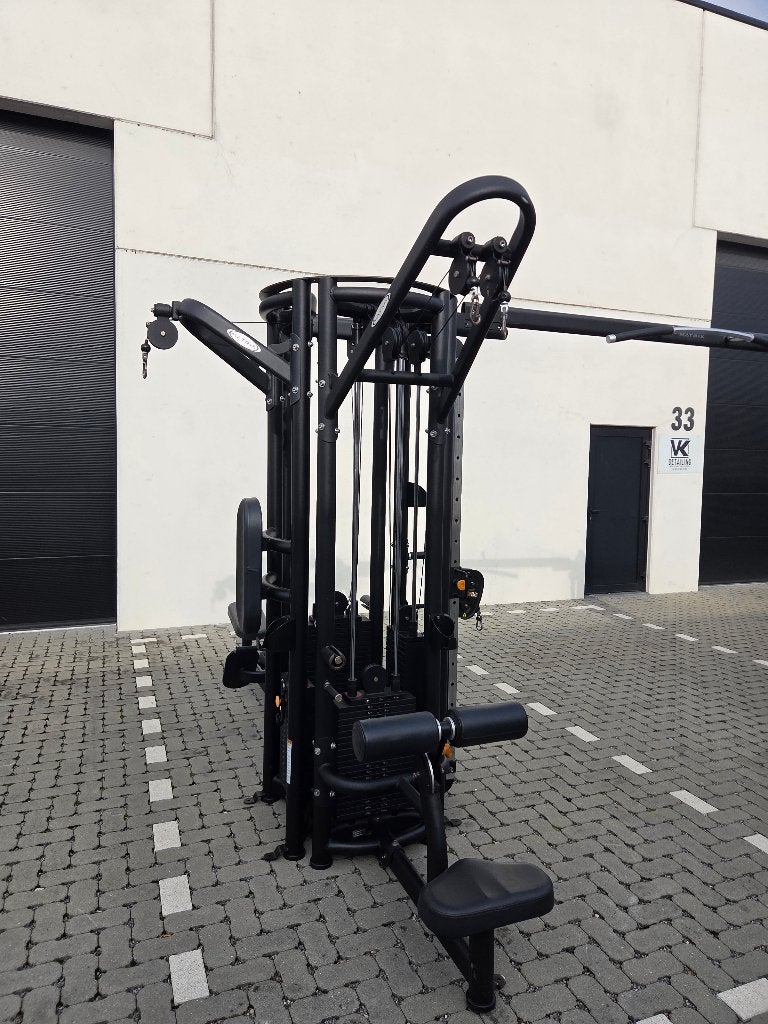 Matrix Aura 4 Stack Multi Station met Lat Pulldown & Low Row