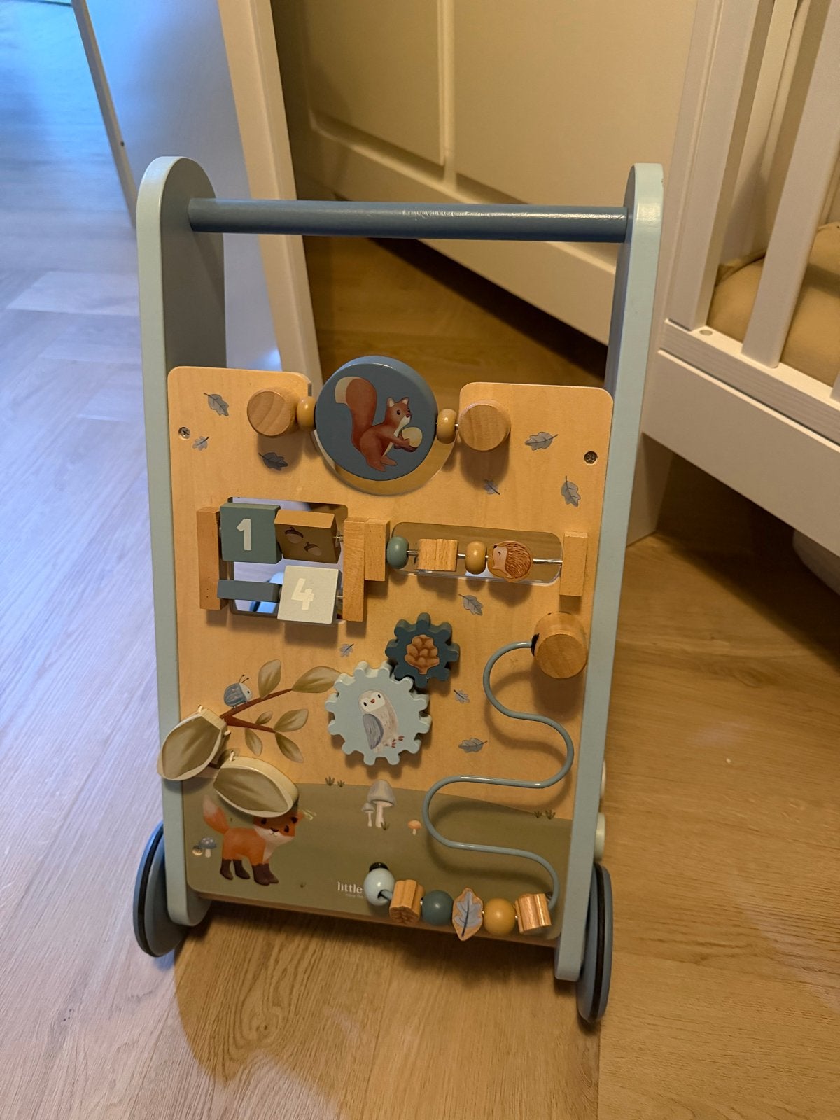 Houten loopwagen met activiteitenbord - Little Dutch, Ophalen, Zo goed als nieuw, Overige typen, Met wieltjes
