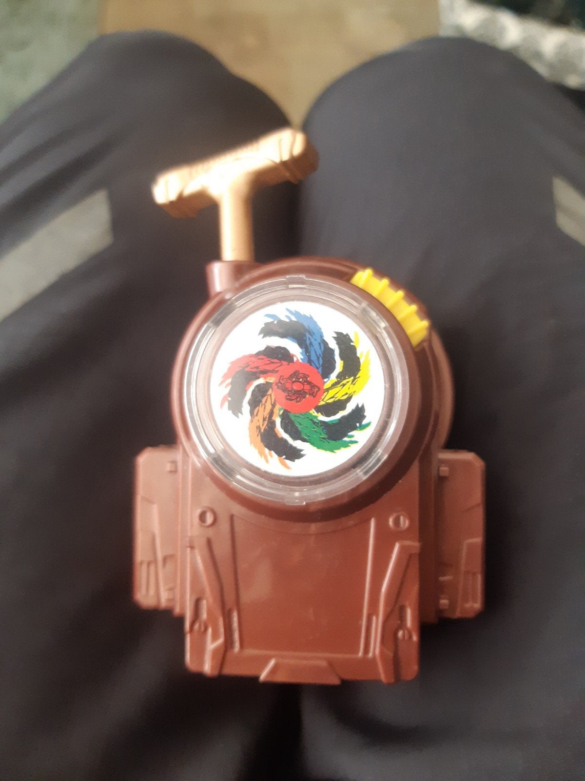 Beyblade Burst Launcher Bruin met Kleurrijke Draaischijf, Ophalen of Verzenden
