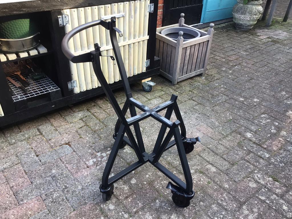 Nest voor Big Green Egg Medium (excl. Ei), Ophalen, Gebruikt