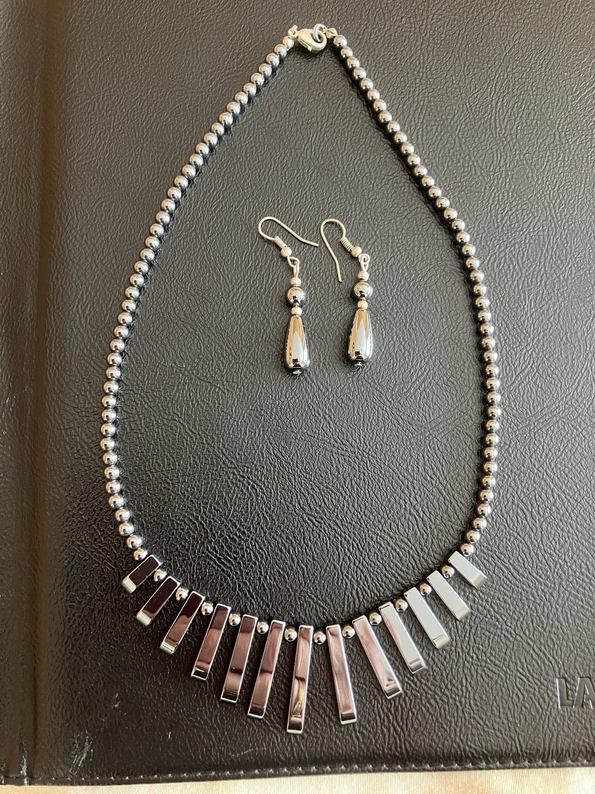 Diverse mooie kettingen/armbanden/broches, Ophalen of Verzenden, Zo goed als nieuw, Overige kleuren, Zilver