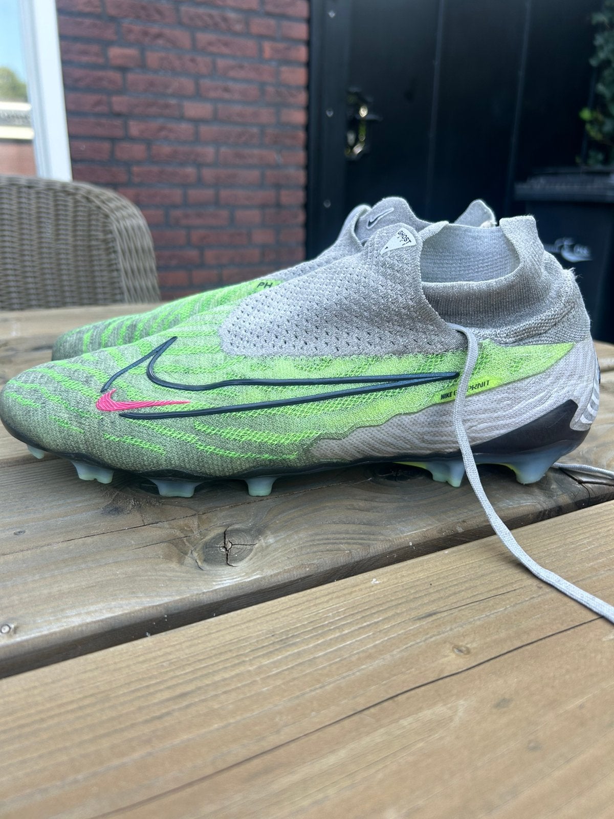 Nike phantom voetbalschoenen, Maat XS of kleiner, Ophalen of Verzenden, Gebruikt, Schoenen