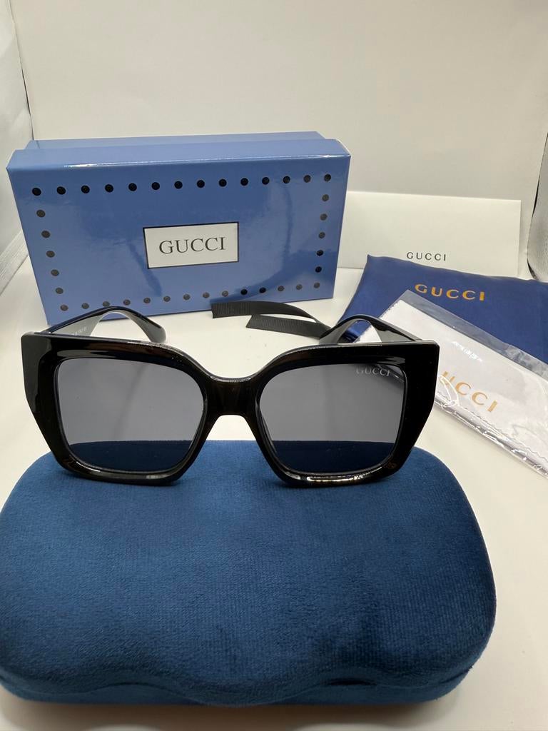 Gucci Zonnebril Zwart - Nieuw in Doos, Sieraden, Tassen en Uiterlijk, Zonnebrillen en Brillen | Dames, Overige merken, Zonnebril