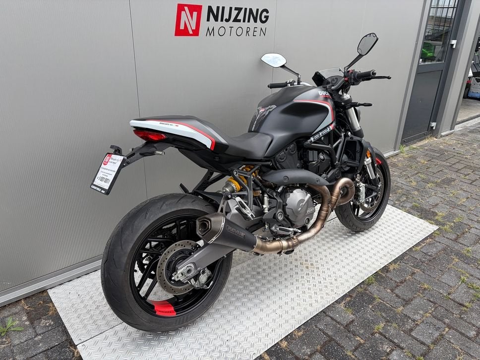 DUCATI MONSTER 821, Motoren, DUCATI, 2 cilinders, Bedrijf, Onbekend