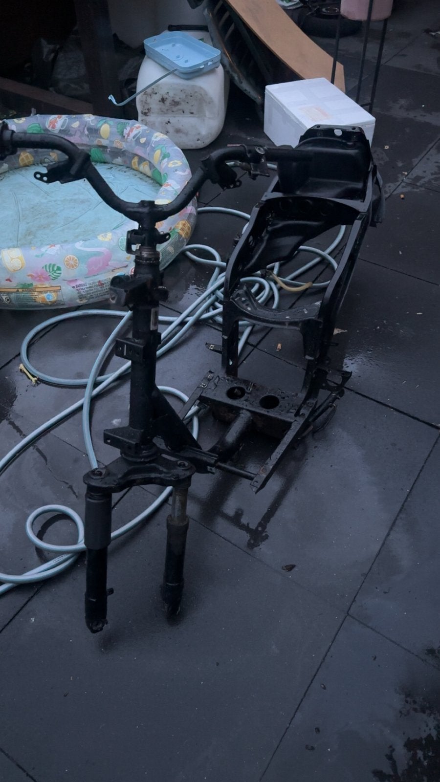 Snor scooter frame Piaggio Zip 2008, Fietsen en Brommers, Ophalen, Gebruikt, Frame, Piaggio