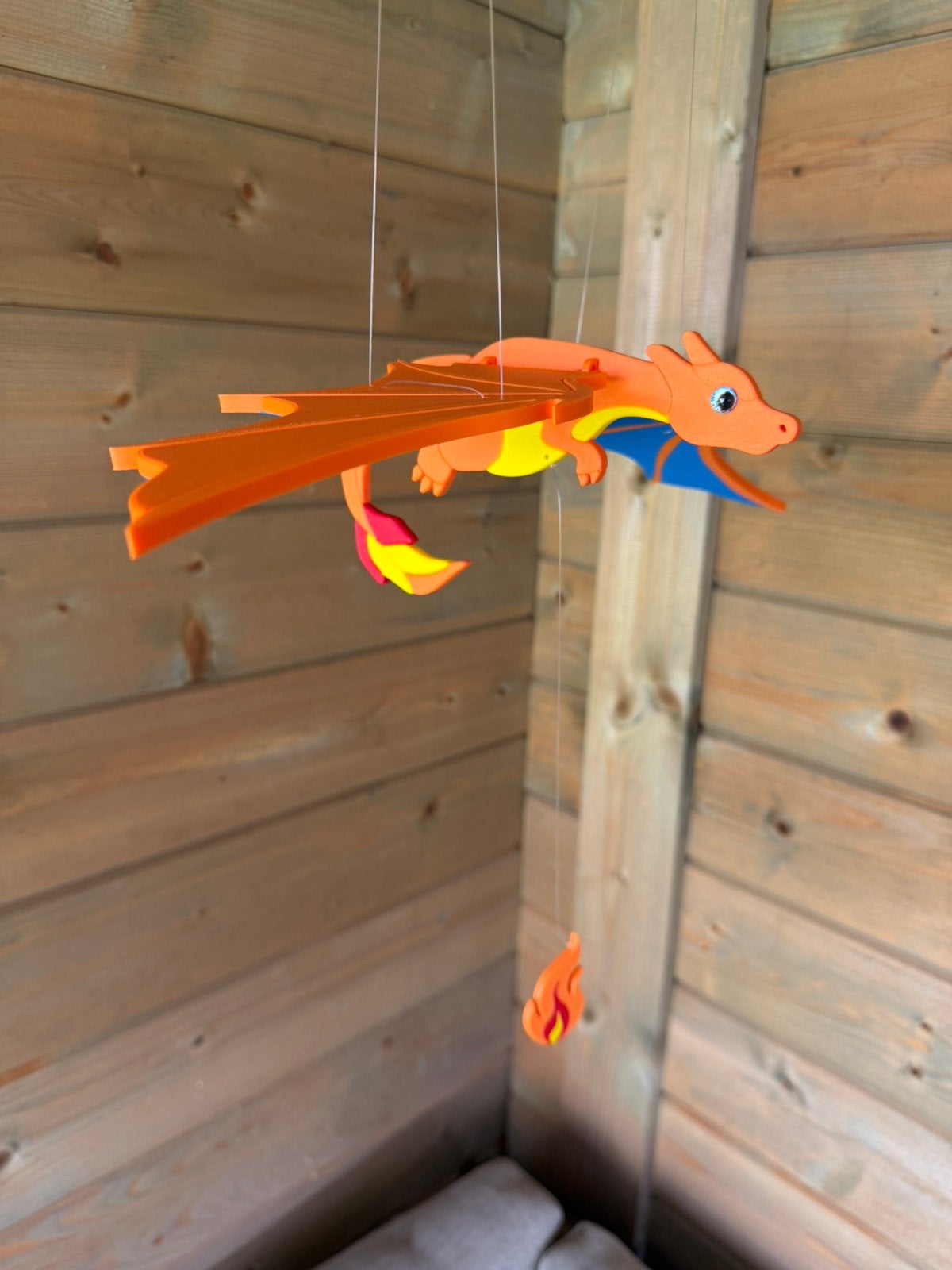 Charizard hanging mobile (vleugels bewegen) #pokemon Op=Op, Kinderen en Baby's, Oranje, Handgemaakt, Nieuw, Ophalen of Verzenden